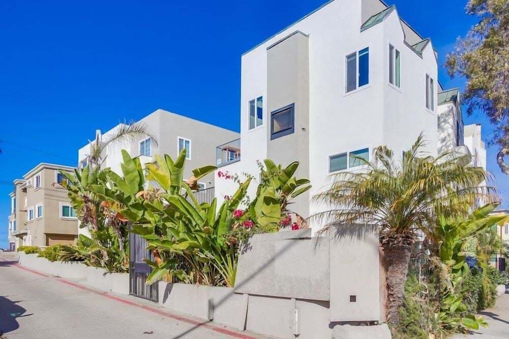 Coastal Escape