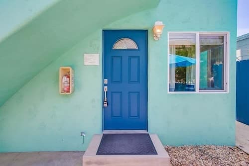 Manhattan Shores 1C