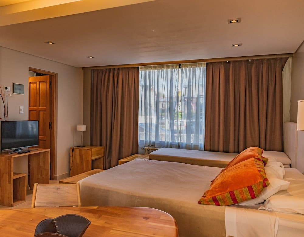 MIRALEJOS APART HOTEL