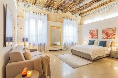 Rovelli 41 by Rent all Como