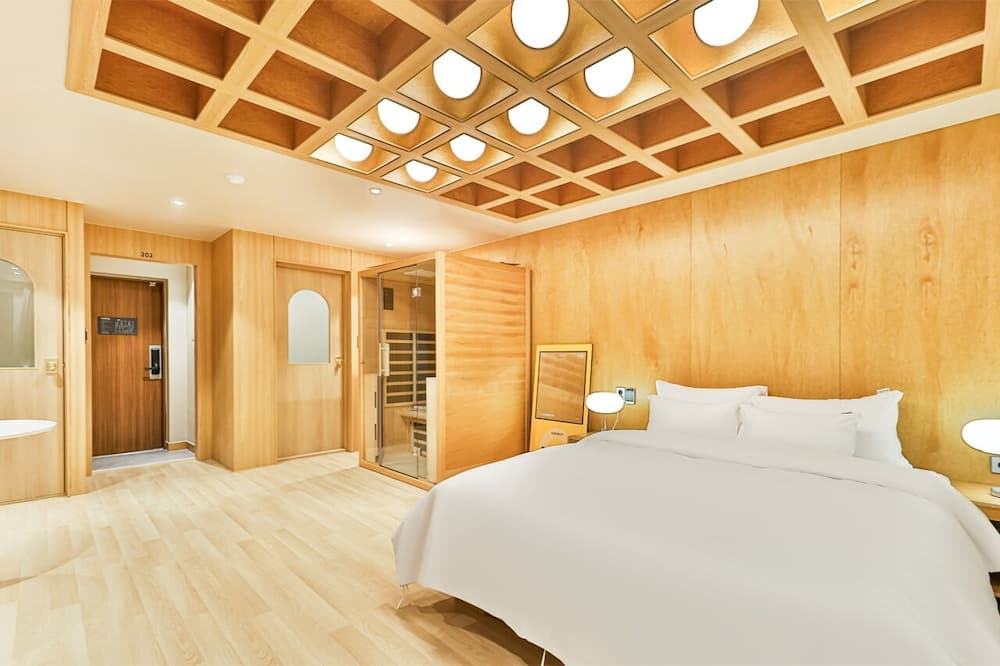 Coolstay Hotel