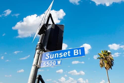 Luxury 2BR Hollywood Sign View by Oneluxstay