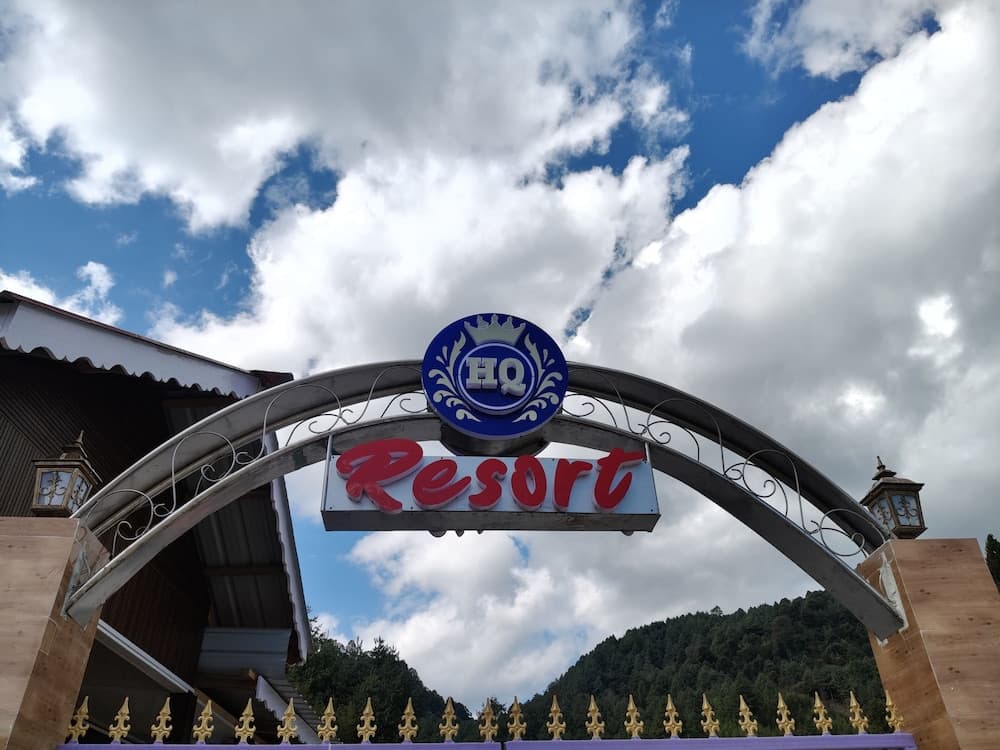 HQ Resort