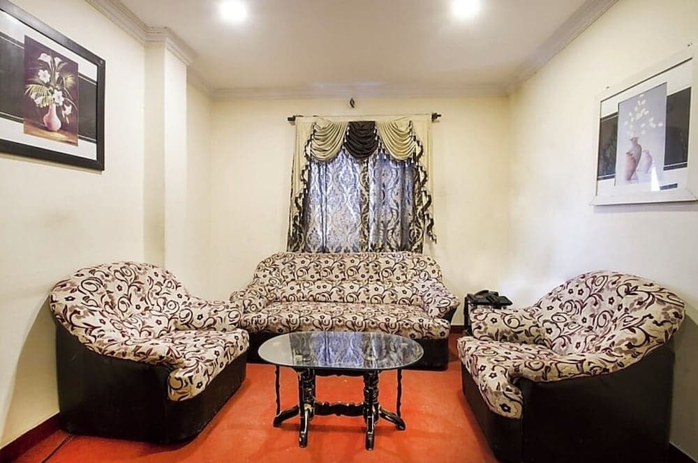 Hotel royal inn