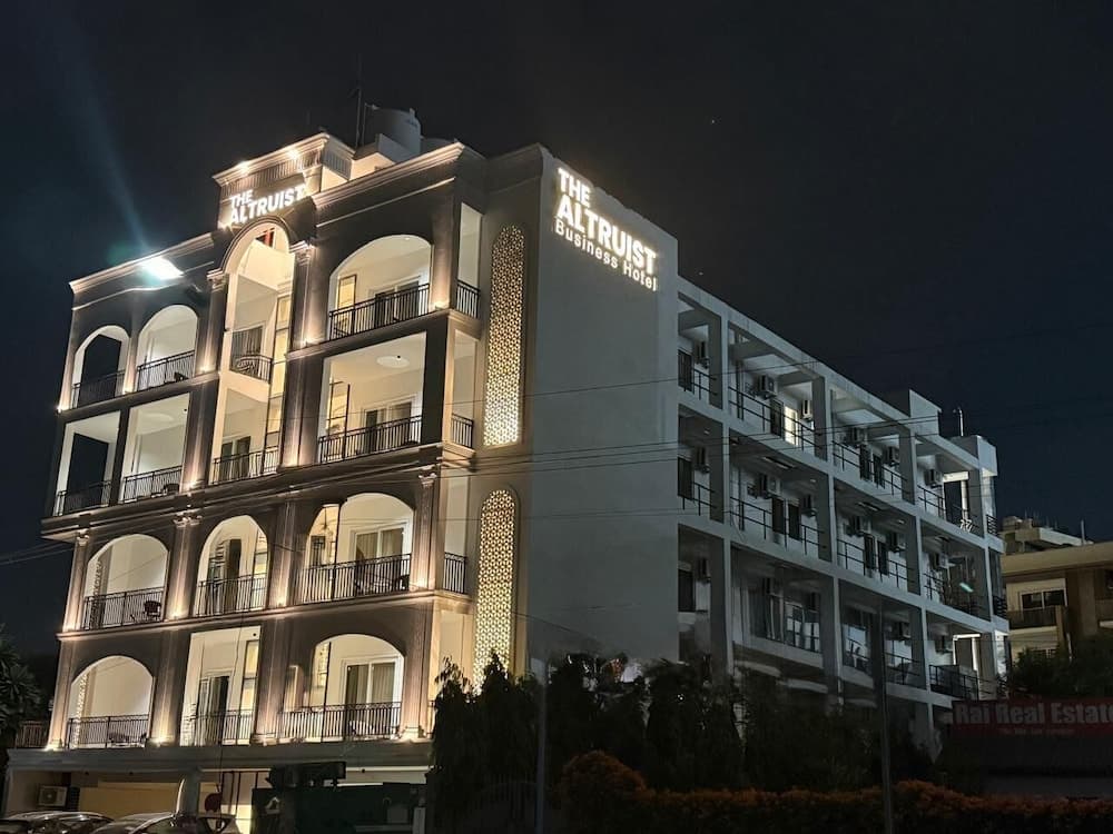 The Altruist Business Hotel