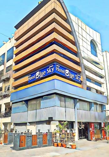HOTEL BLUE SKY