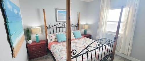 Luxury Remodel - Beachview - 2 Bedr