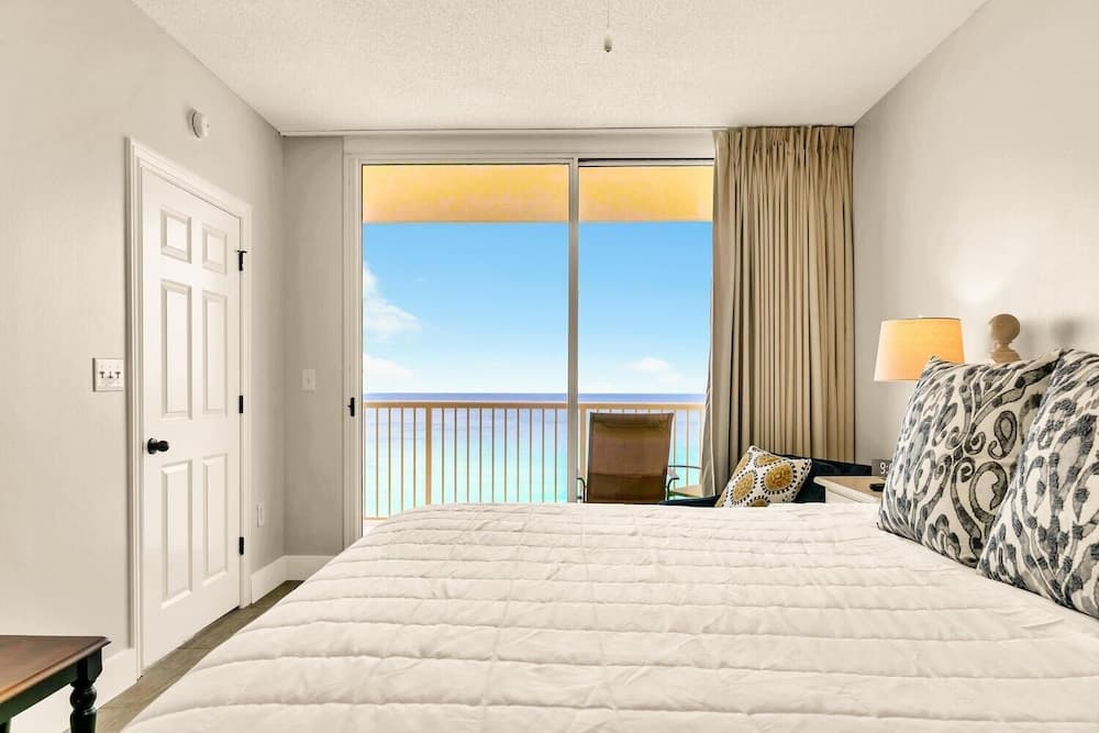 Majestic Beach Towers 2-1002