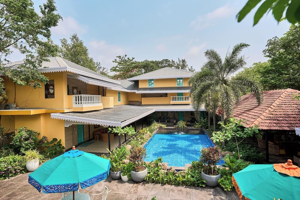 Mayfair Manor Alibag