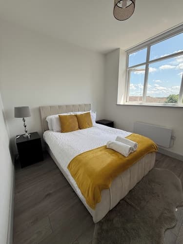1 Bed Flat - Sleeps 2 - Pets - Parking - Wifi