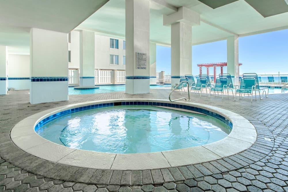 Majestic Beach Towers 2-801
