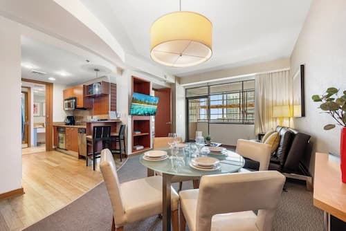 Brickell Arch High Floor Free Parking by Palermo Home Miami