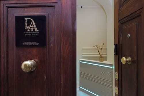 Domus Augustea San Giovanni Sunset Suites