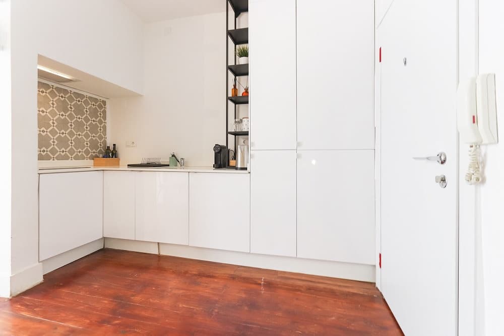 Santos Tiny Studio II by Homing