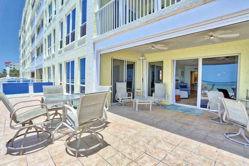 Açık havada yemek servisi