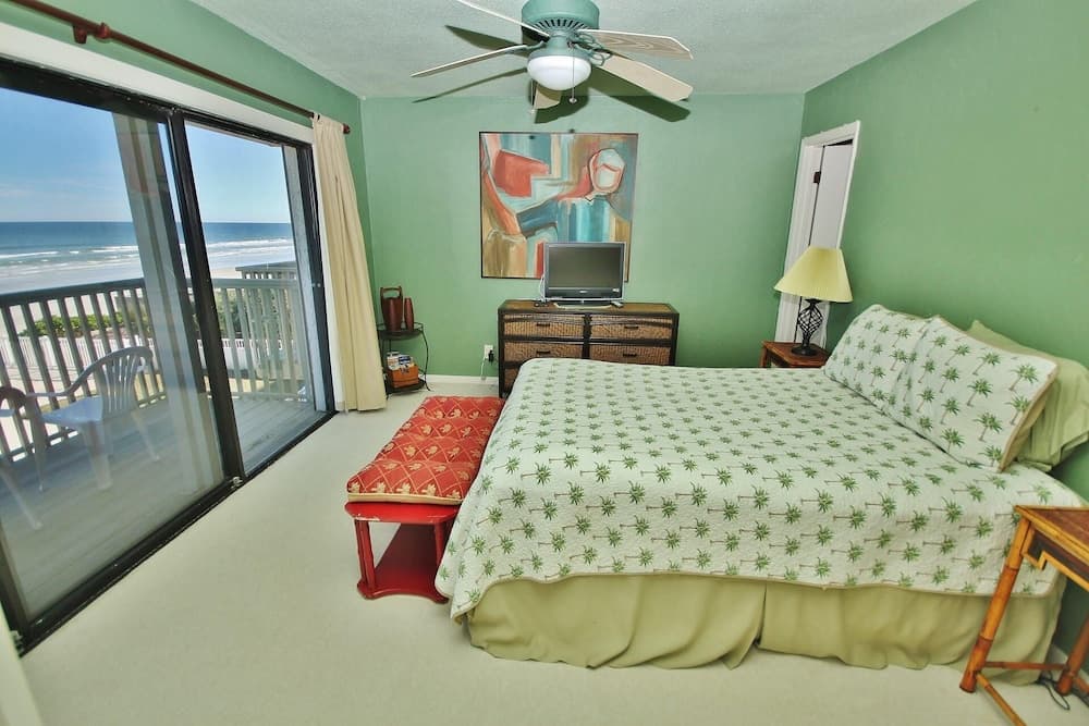 Oceanside Village D2