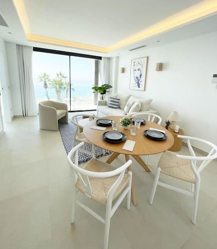 Apartamento LaViu 2Dormitorios by Croma