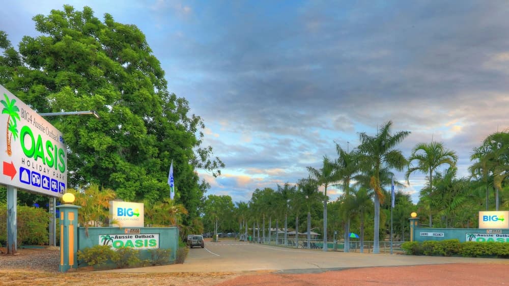 Aussie Outback Oasis