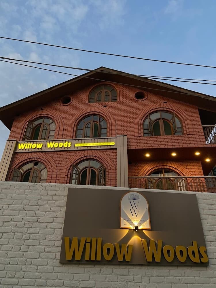 Bon Willow Woods
