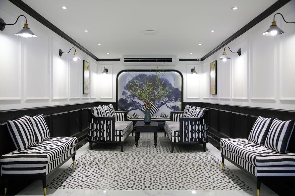 CityHouse - El Pino Realm