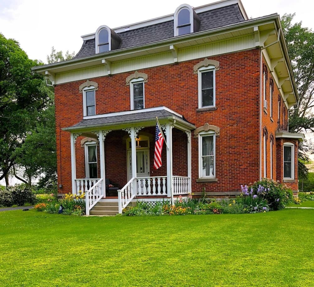 The Vine Bed & Breakfast LLC