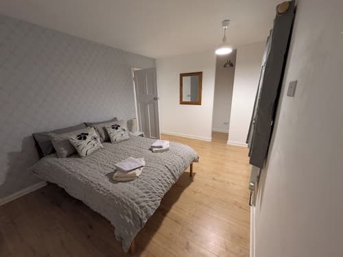 1-bed Home for 2, Parking, Garden & Great Location