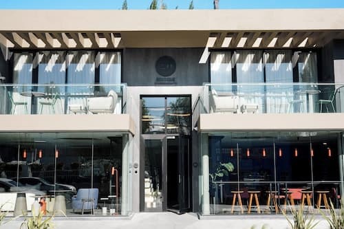 Eh Boutique Experience