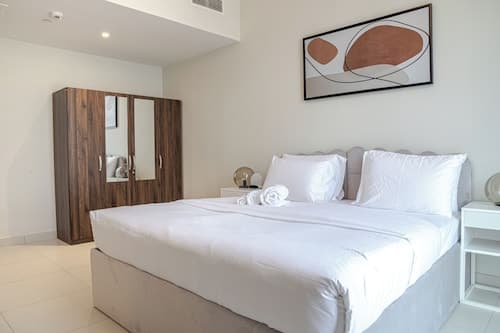 Bloomfields Stylish 1BR in Reflection