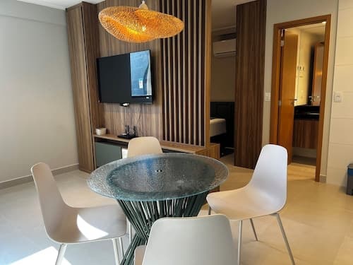 Studio Design 3 Apt 604