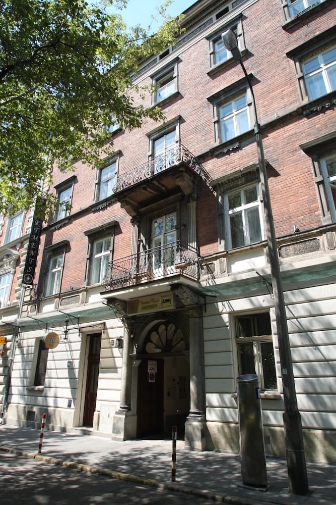 Ventus Rosa Apartments