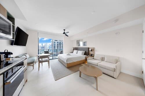 Elegant DTW Living 1BR with City Views