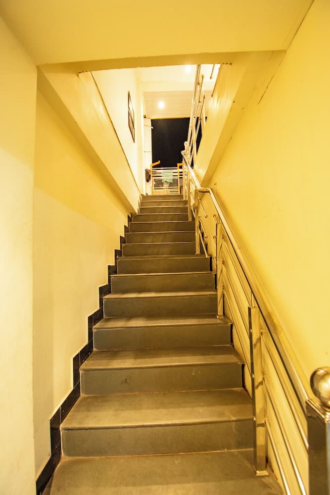 Hotel Shiv Sharnam
