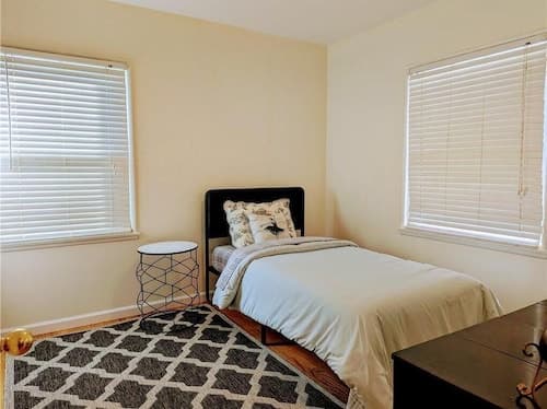 Convinient Location in Los Angeles