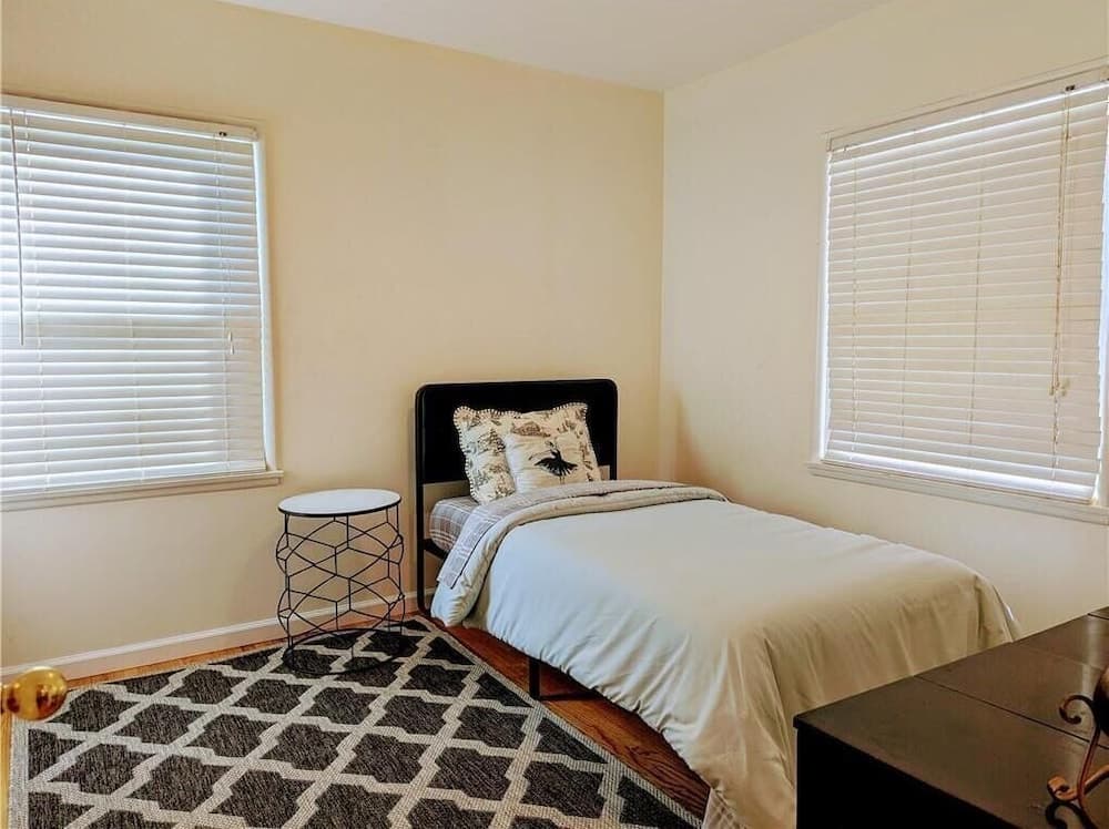 Convinient Location in Los Angeles