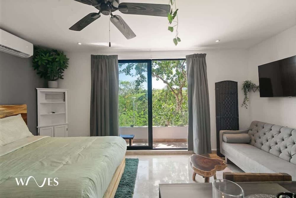 Cozy Great Located Studio W/amazing View