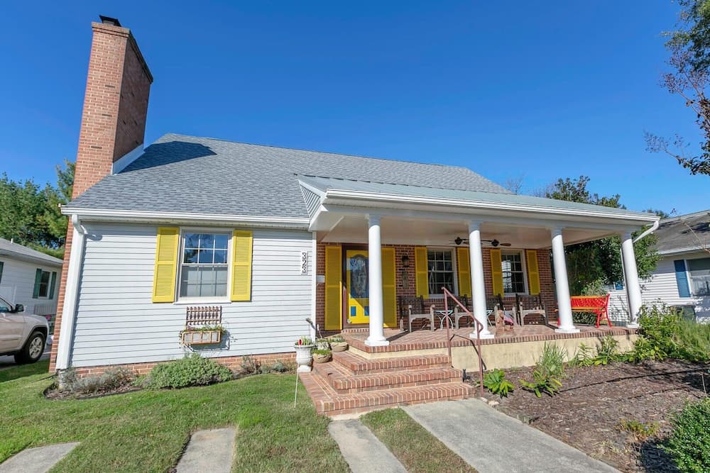 Laurel Street 323