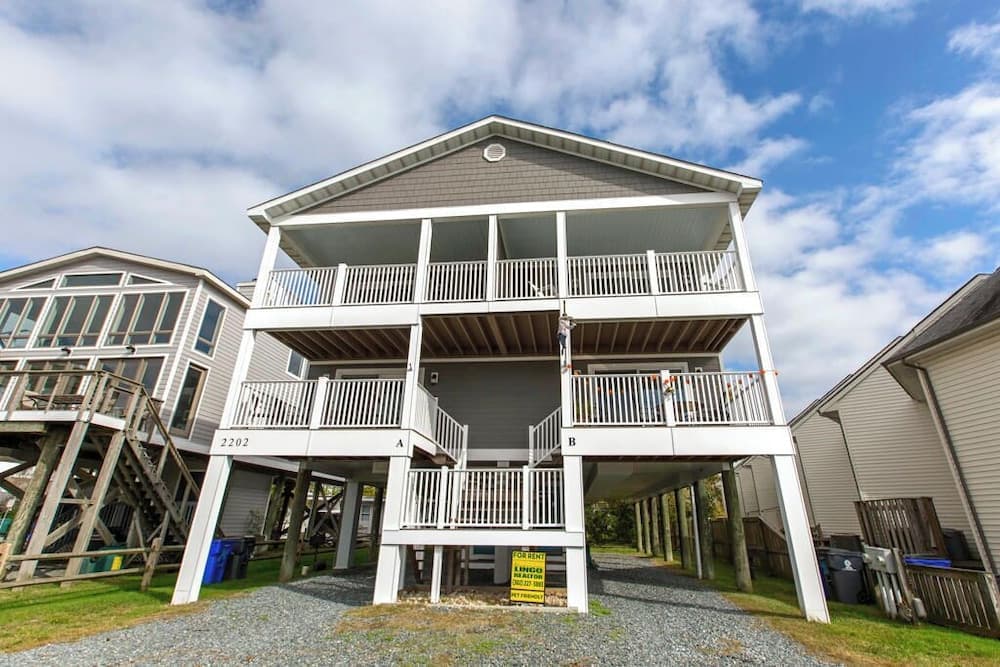 Bayard Avenue 2202b