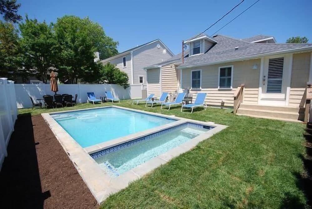 Olive Avenue 32
