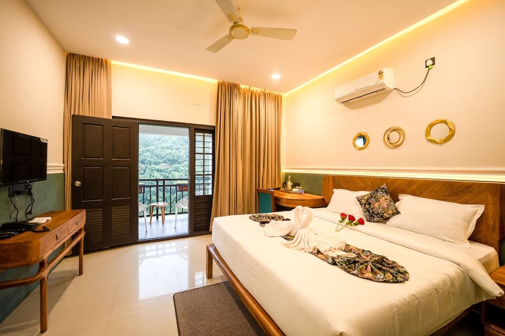 Lilac Hills Resort