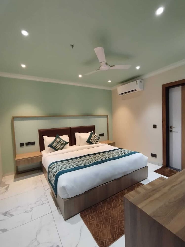 The SM Hotel