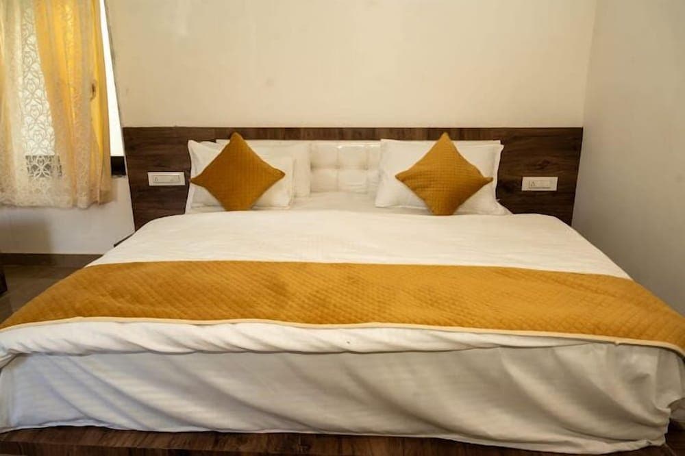 Raj Bagh Resort
