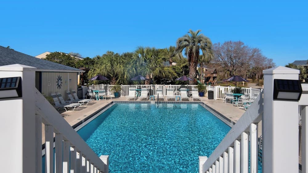 Pool, Tennis, Beach Access & Pet-friendly fun + Free Attraction Tickets!