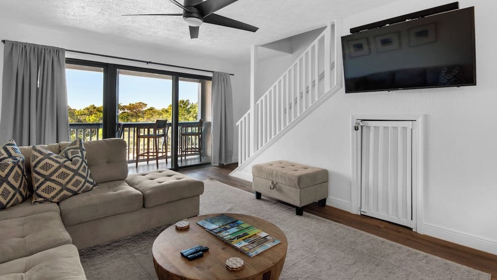 Palm Sounds: Gulf Views & Easy Beach Access!
