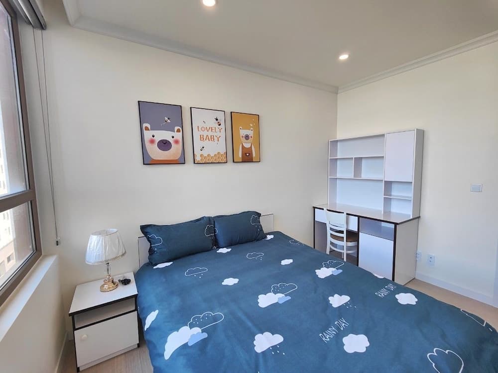 Starlake DAEWOO Apartments by Emily
