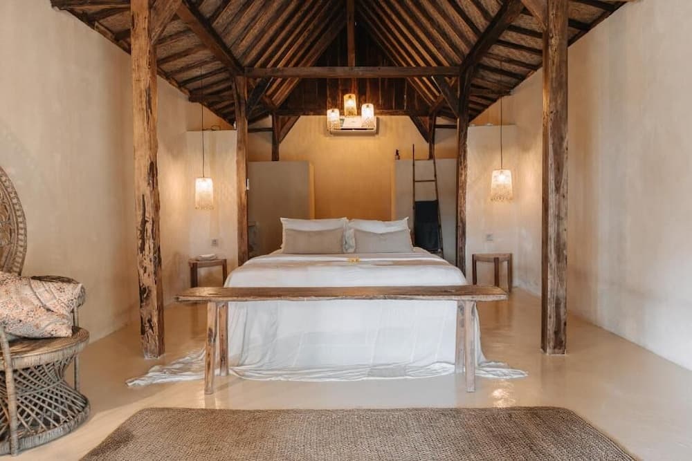 The Yellow Door Spa & Retreat Houses