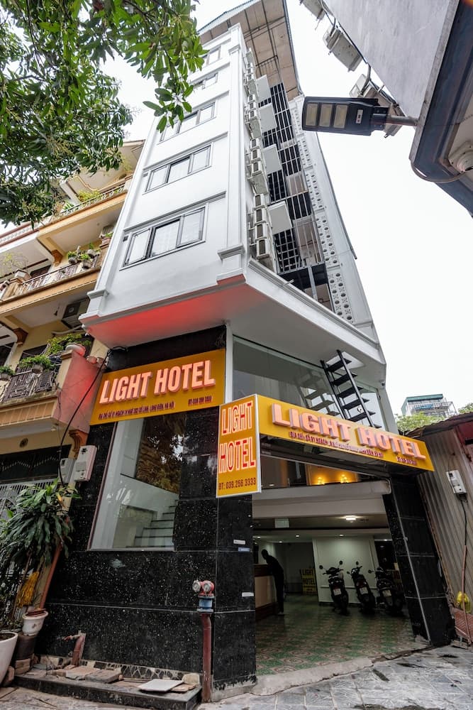 Light Hotel