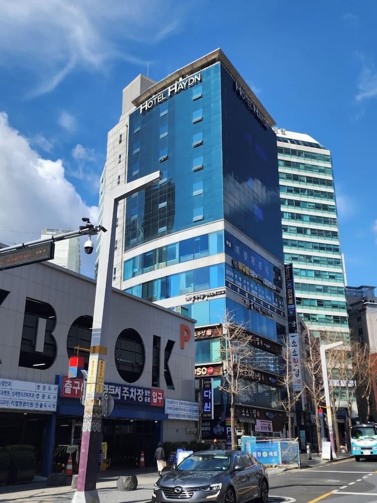 Haydn Hotel