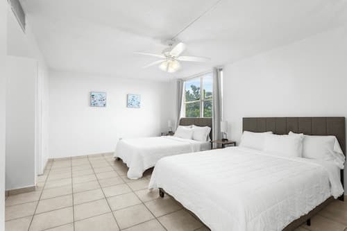Bay Harbor Sunset Apt 3A