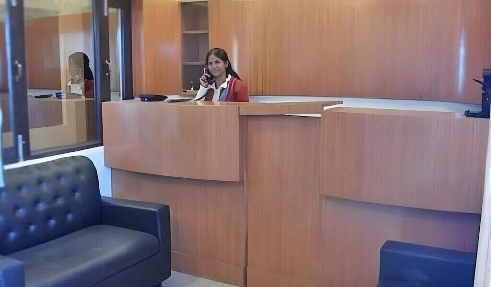 Hotel Amar MLS Heights