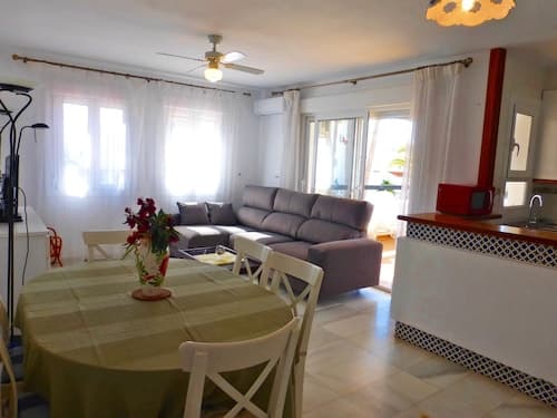 Nice 2 Bedroom Apartment